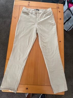 Bandolino Beige Khaki Straight Leg Stretch Pants Jeans